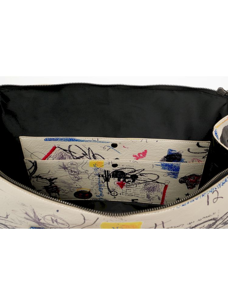 Graffiti art do old recycled material shoulder bag