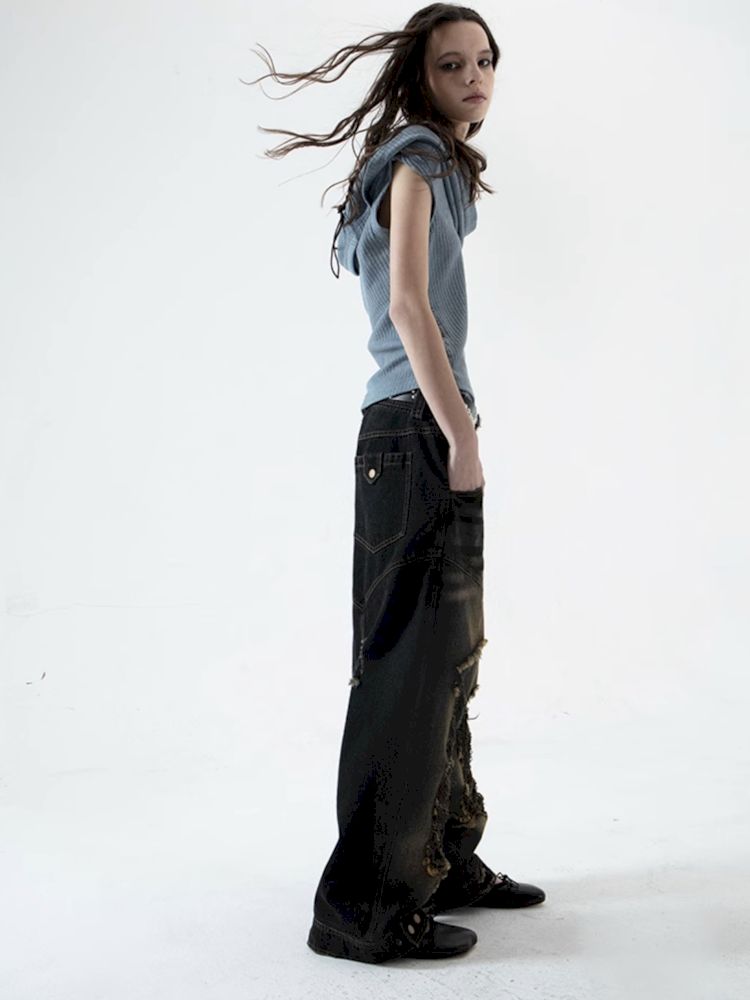 Large ripped wide-leg straight-leg silhouette jeans