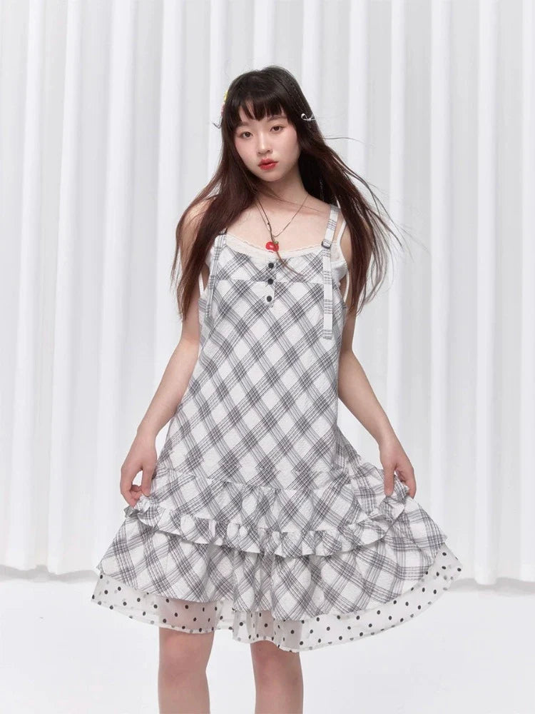 Suspender cake dress