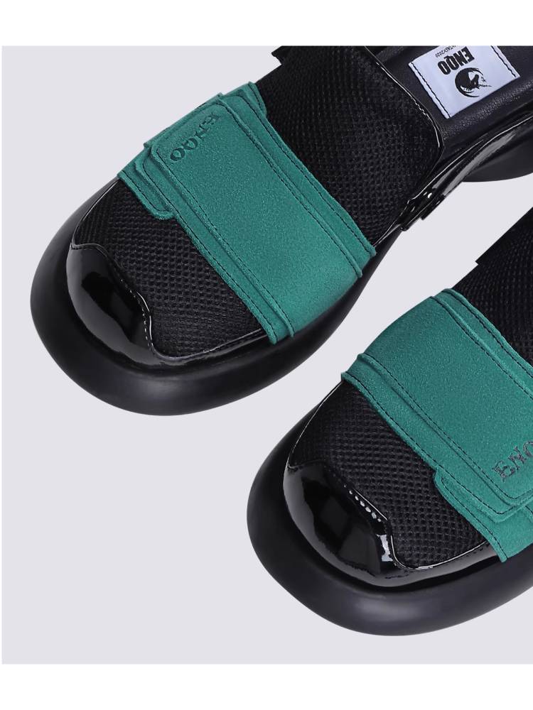 Buckle belt sandals