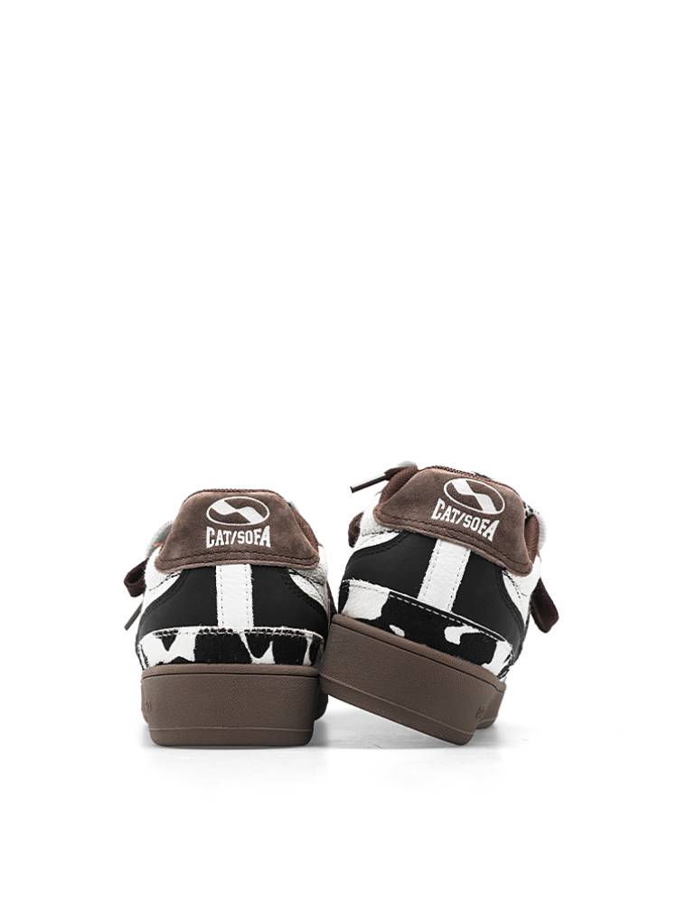 Cow white skateboard shoes