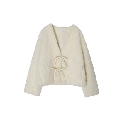 Three-Dimensional Bow Fur Coat