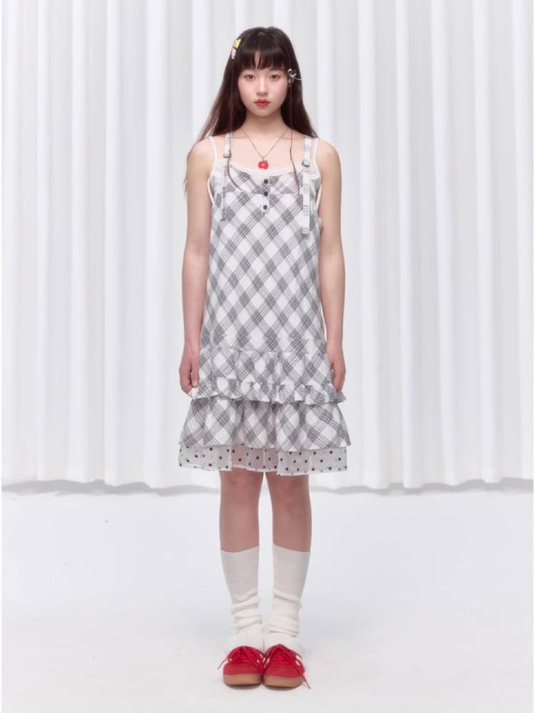 Suspender cake dress