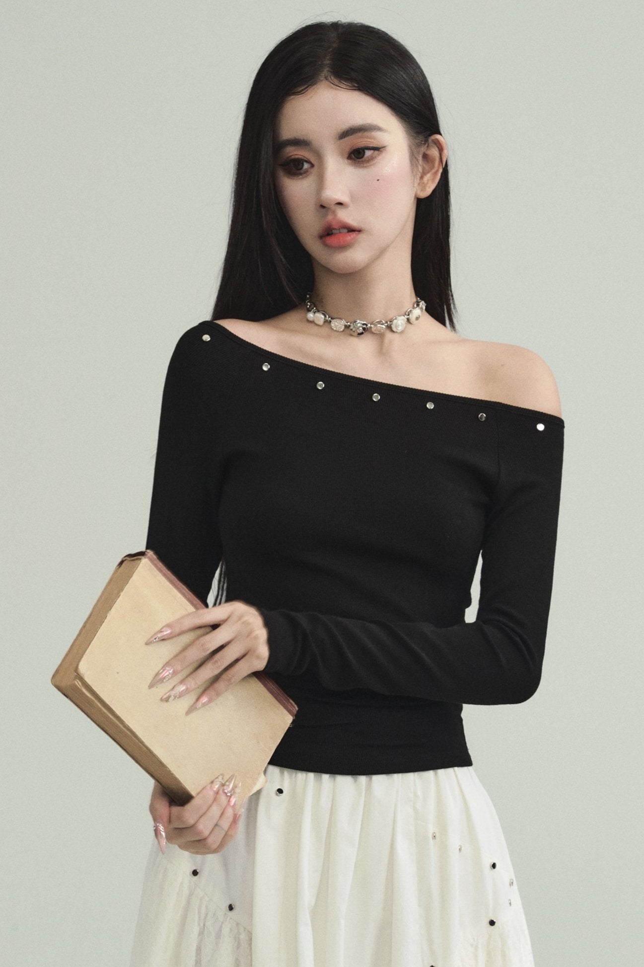 Black Slim Shoulder Skirt Set-Up