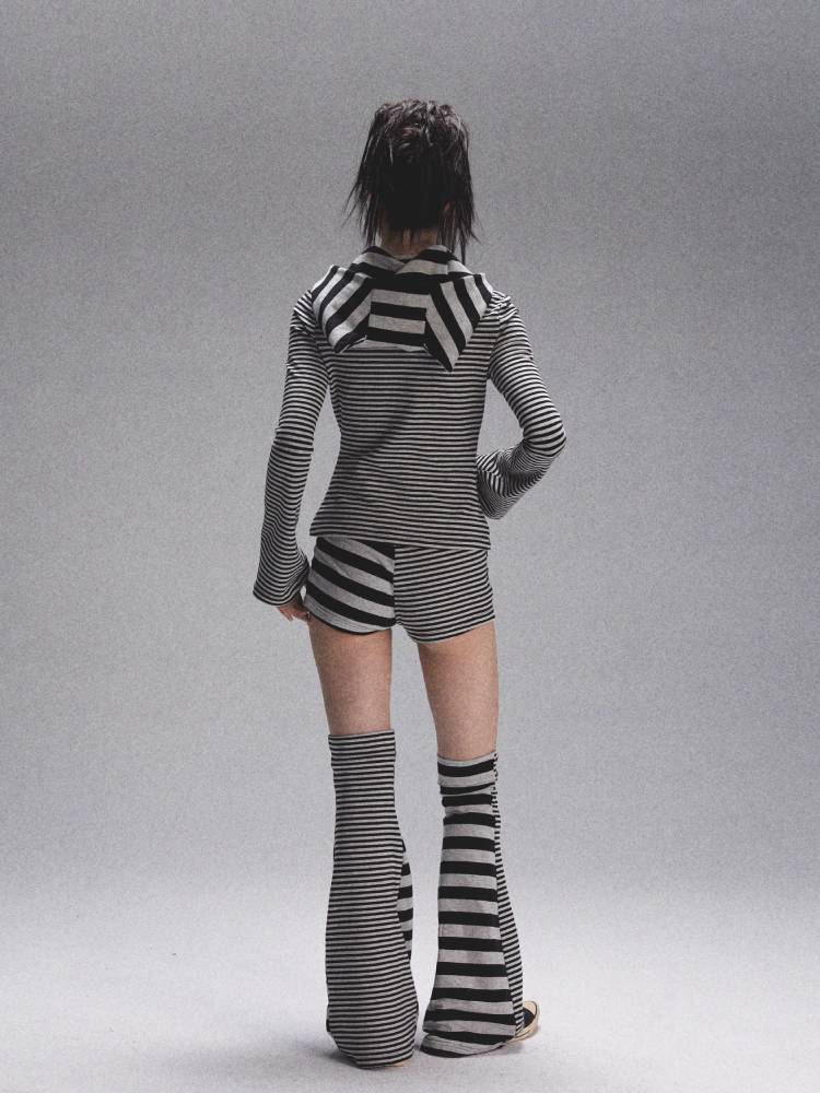 Striped print long sleeve hooded T-shirt