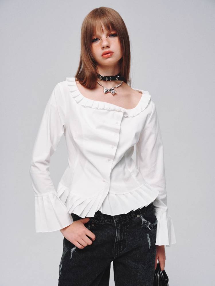 Pleated lace shirt