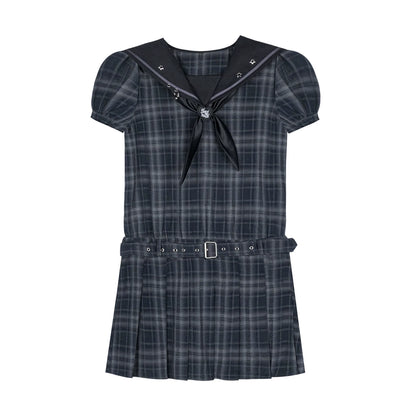 Robe à col marin à carreaux