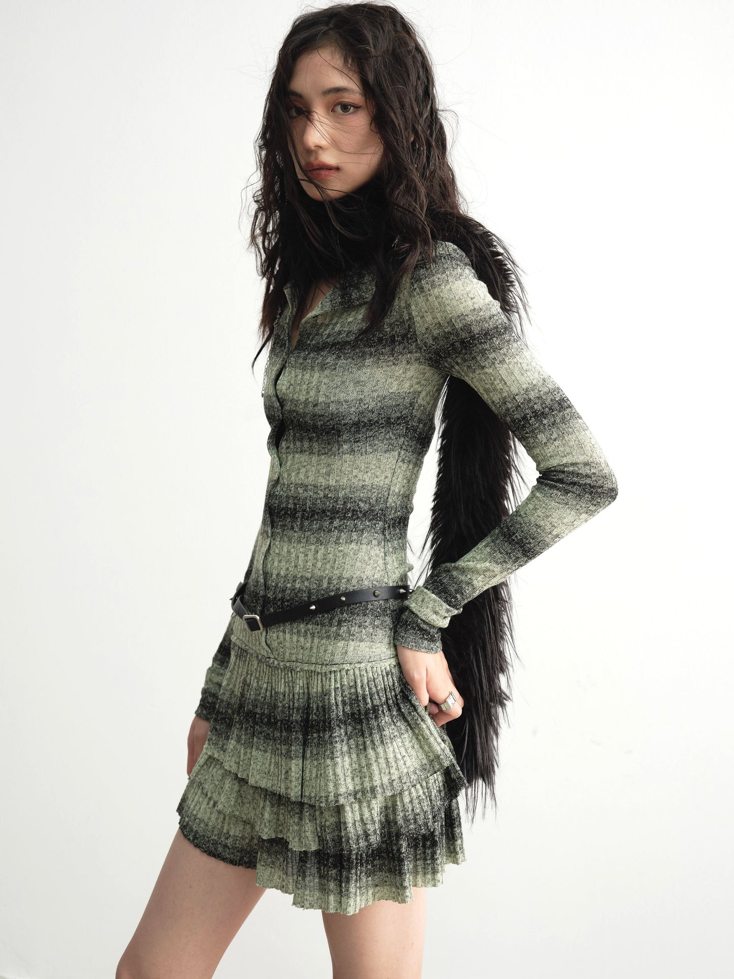 Striped ruffled knitted bottoming dress (belt included)