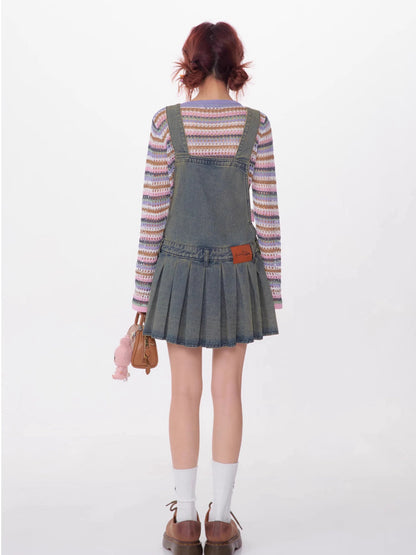 Denim suspender skirt