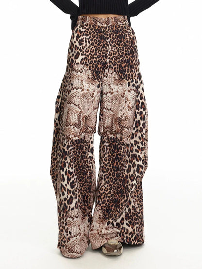 Leopard print slim pants