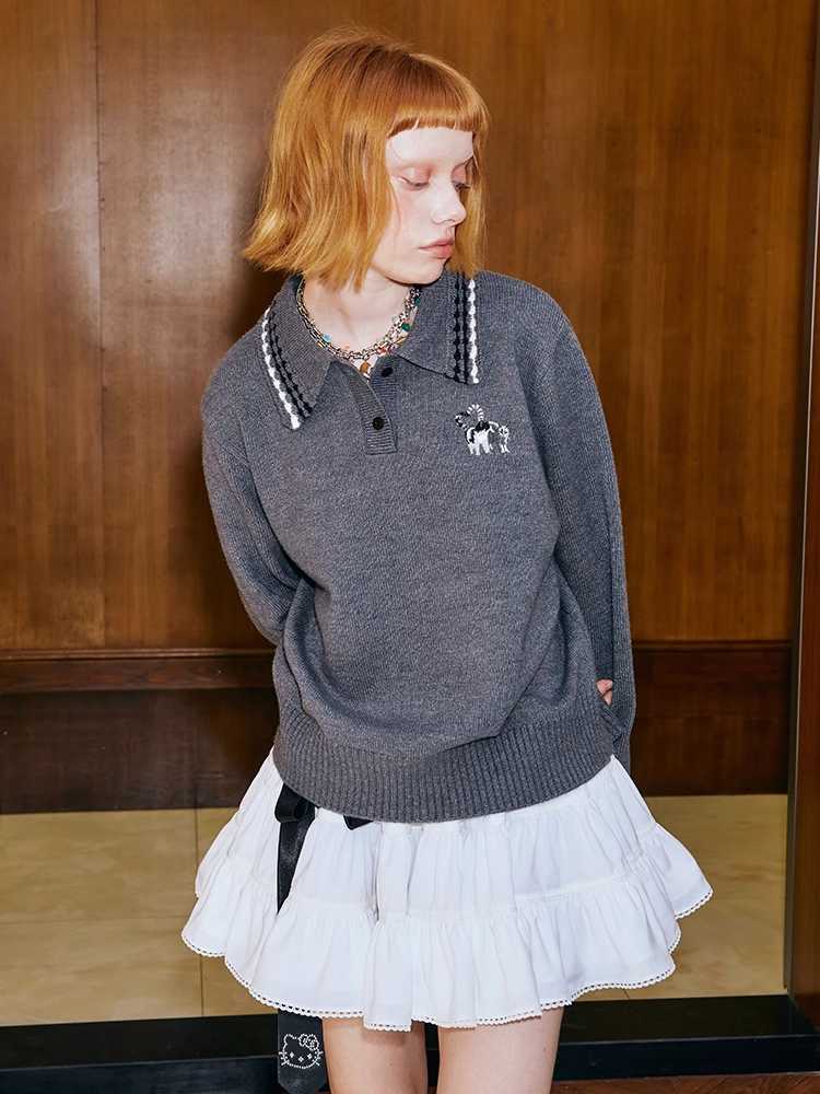 Embroidered knit sweater