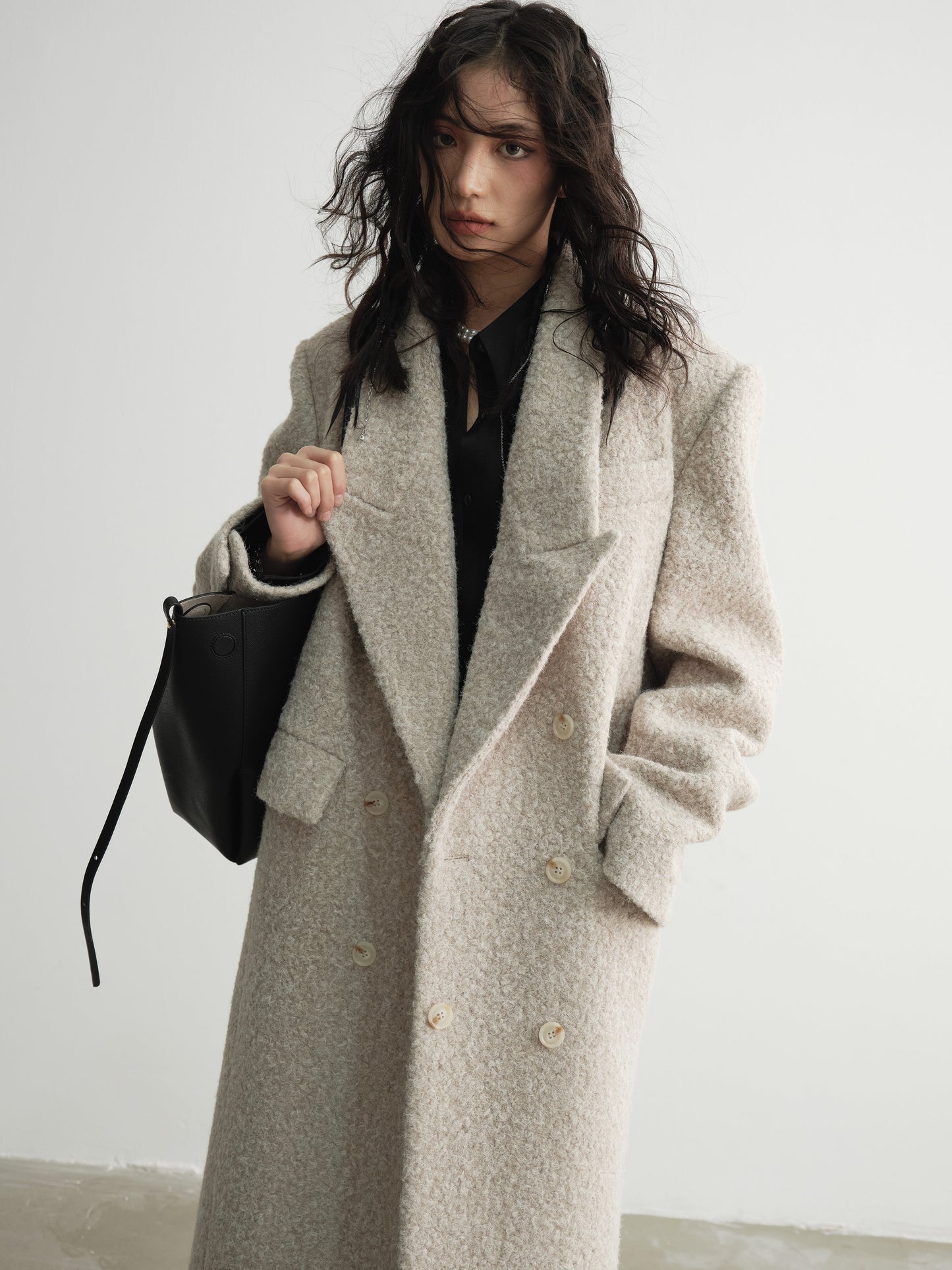 Grainy texture woolen long coat