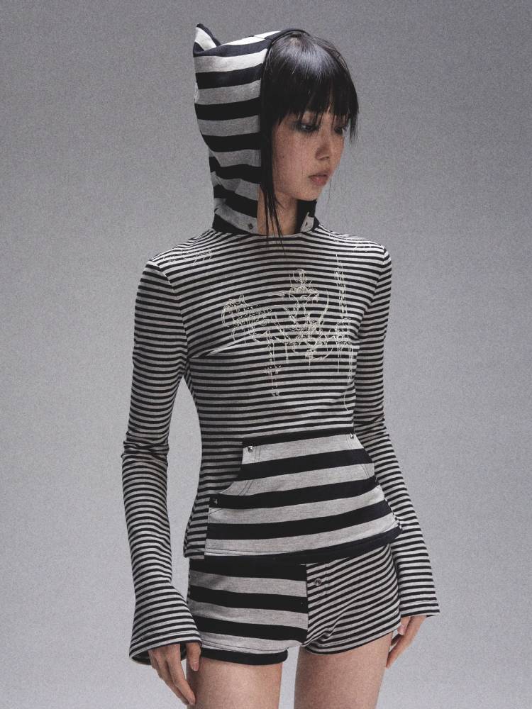 Striped print long sleeve hooded T-shirt