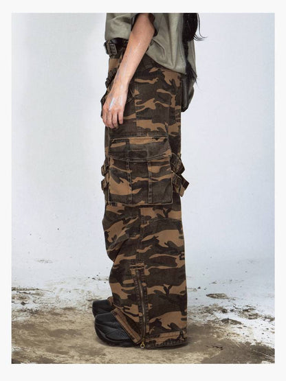 Camouflage retro style casual pants