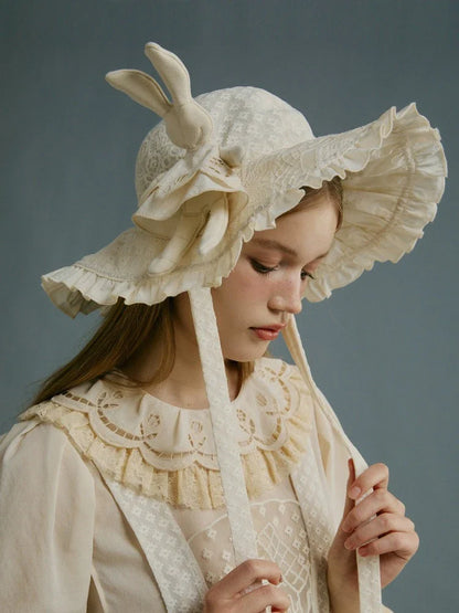 Embroidered pleated hat