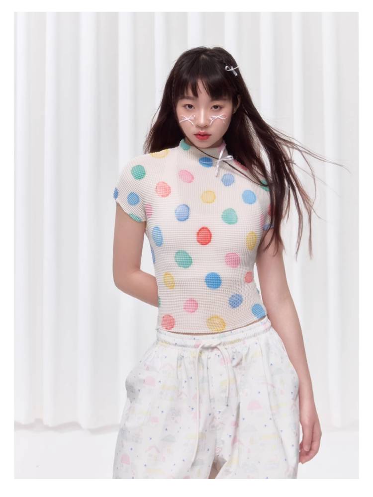 Colorful polka dot T-shirt