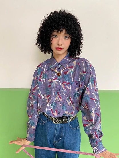 Retro doodle print shirt