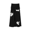 White Dove Kleid auf Schwarz