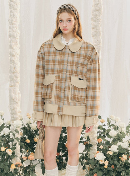 Checked wool coat and versatile pleated skirt set