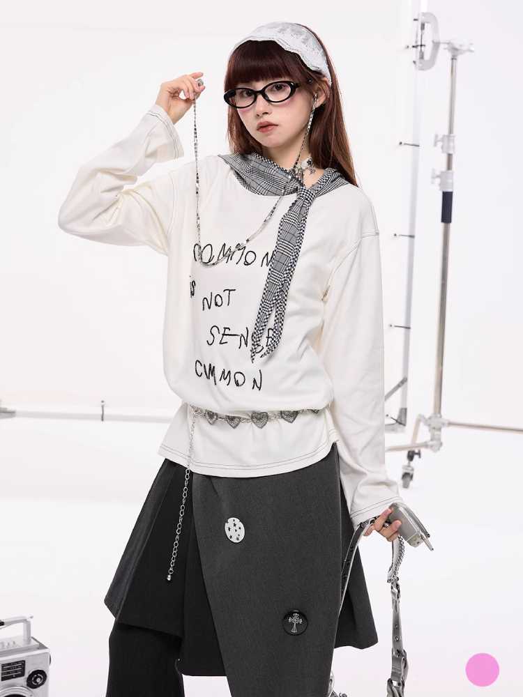 Hooded long sleeve T-shirt