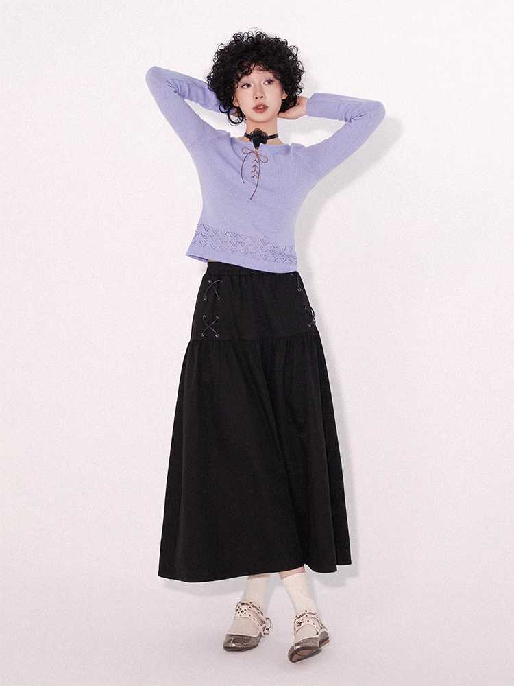 A-line silhouette skirt