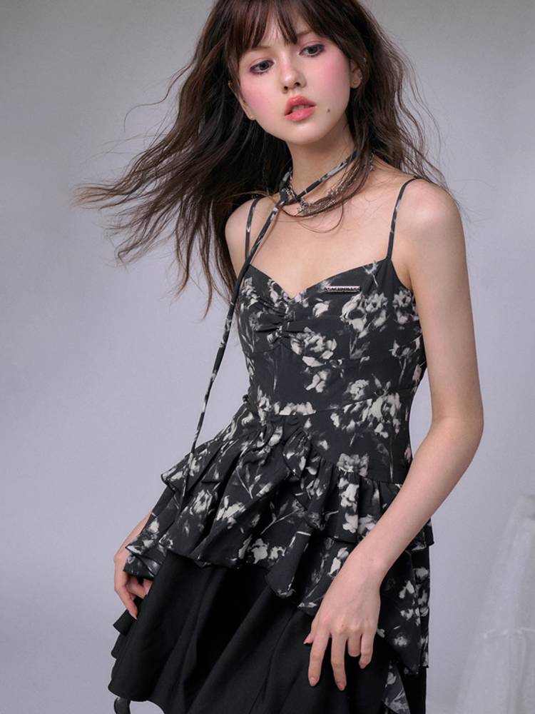 Printed suspender dress