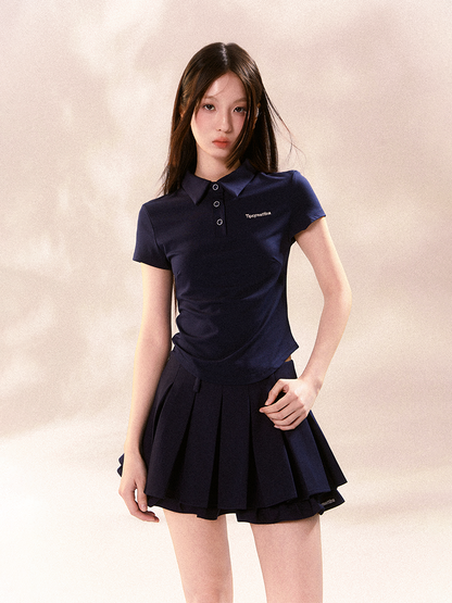 Short sleeve polo shirt and pleated skirt