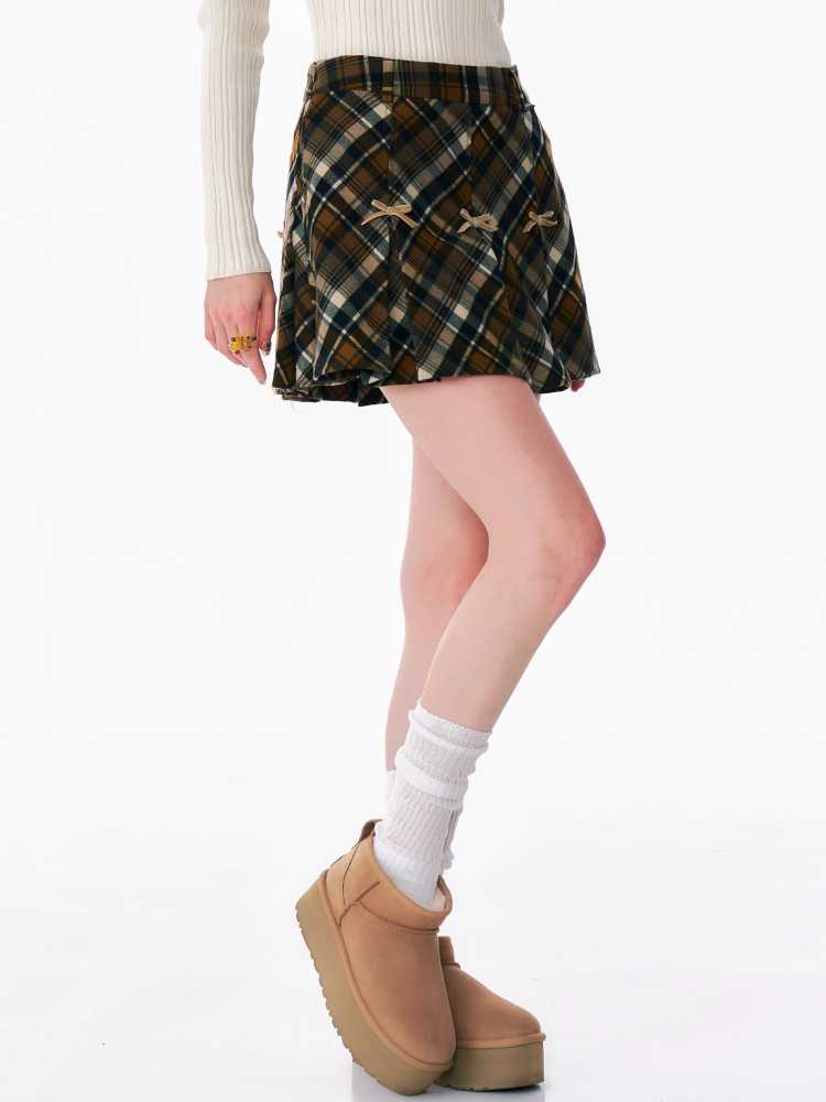 A-line plaid skirt