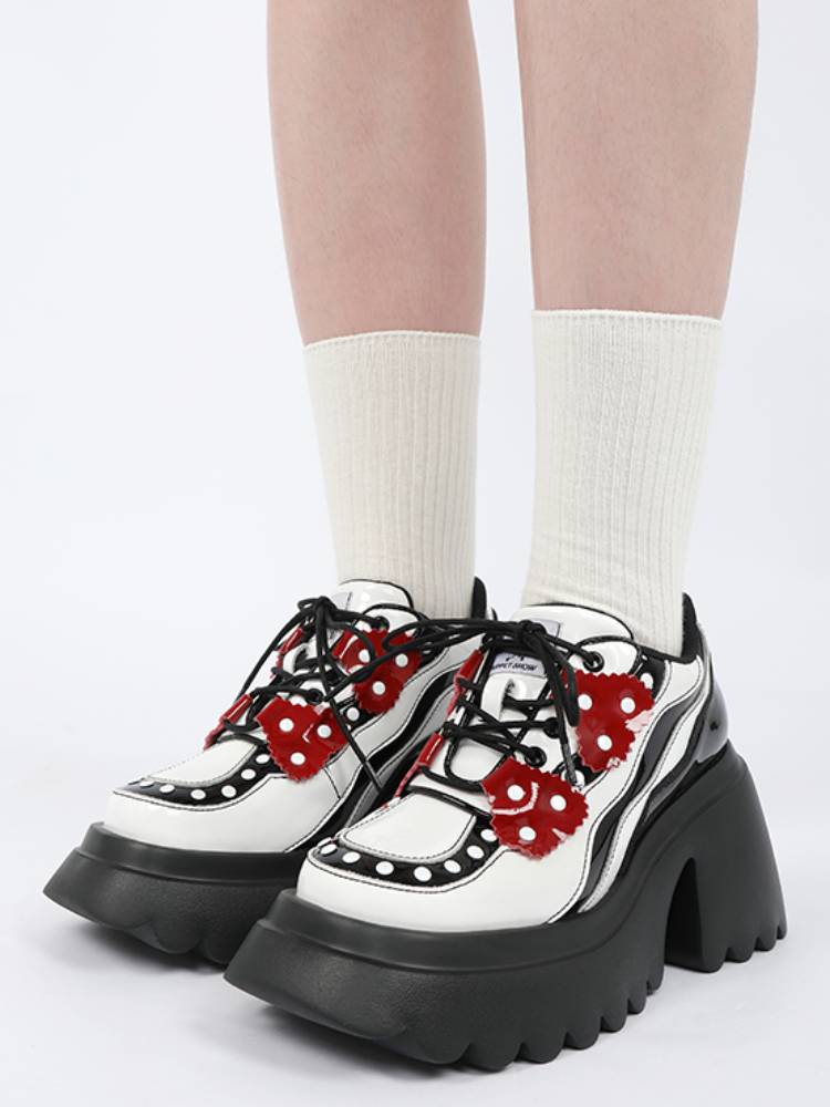 Retro platform shoes