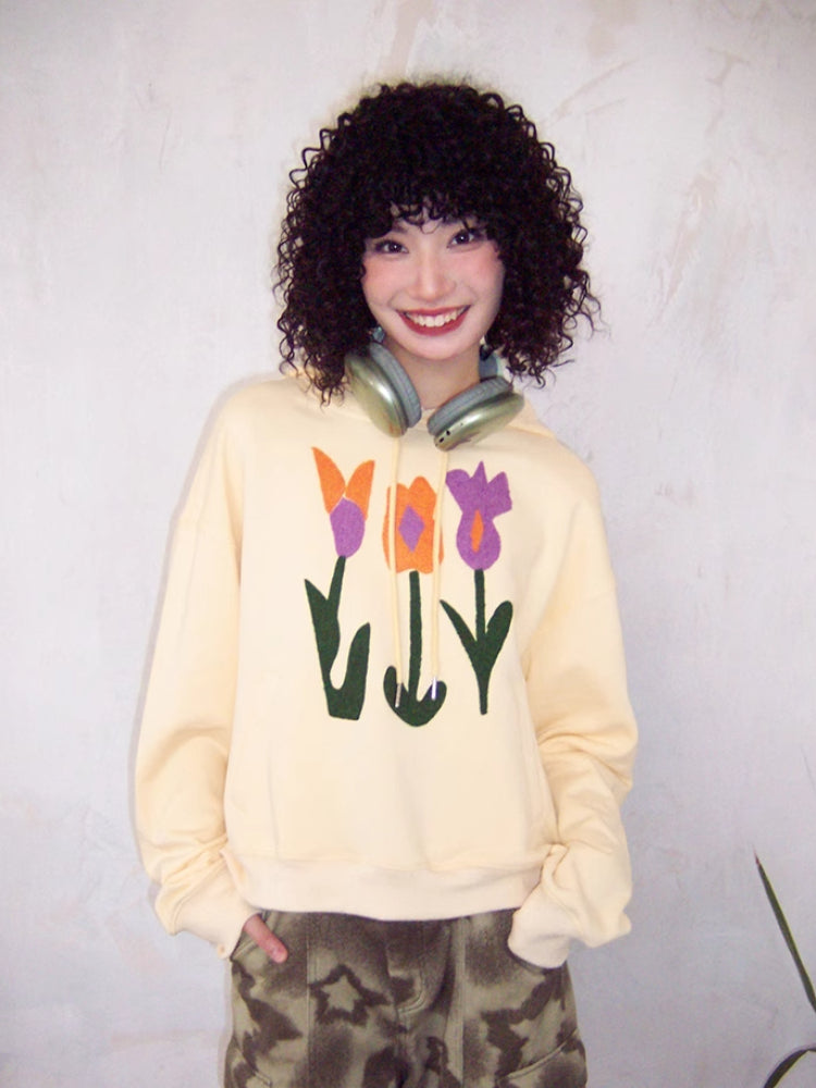 Hooded top embroidered sweatshirt