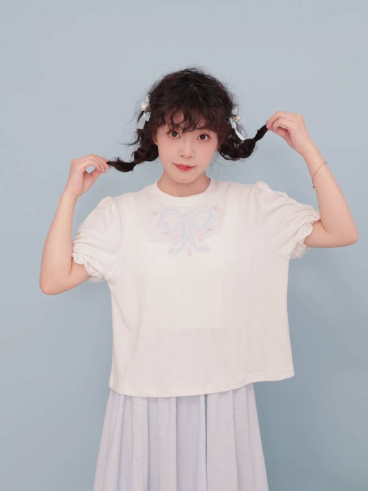 Embroidered puff sleeve T-shirt