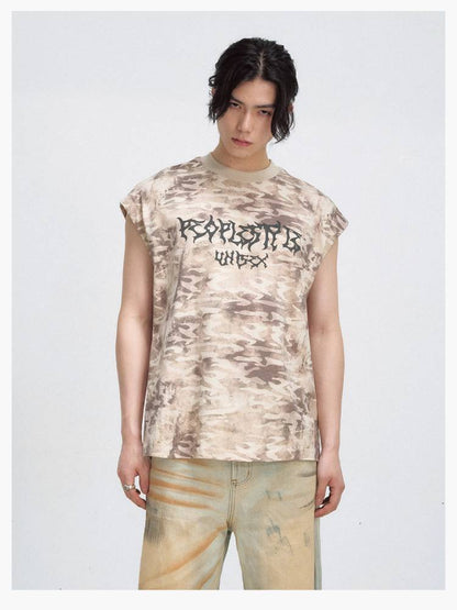 Camouflage sleeveless T-shirt