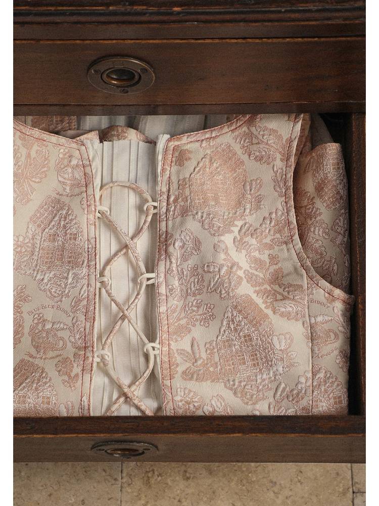 Pink jacquard vest