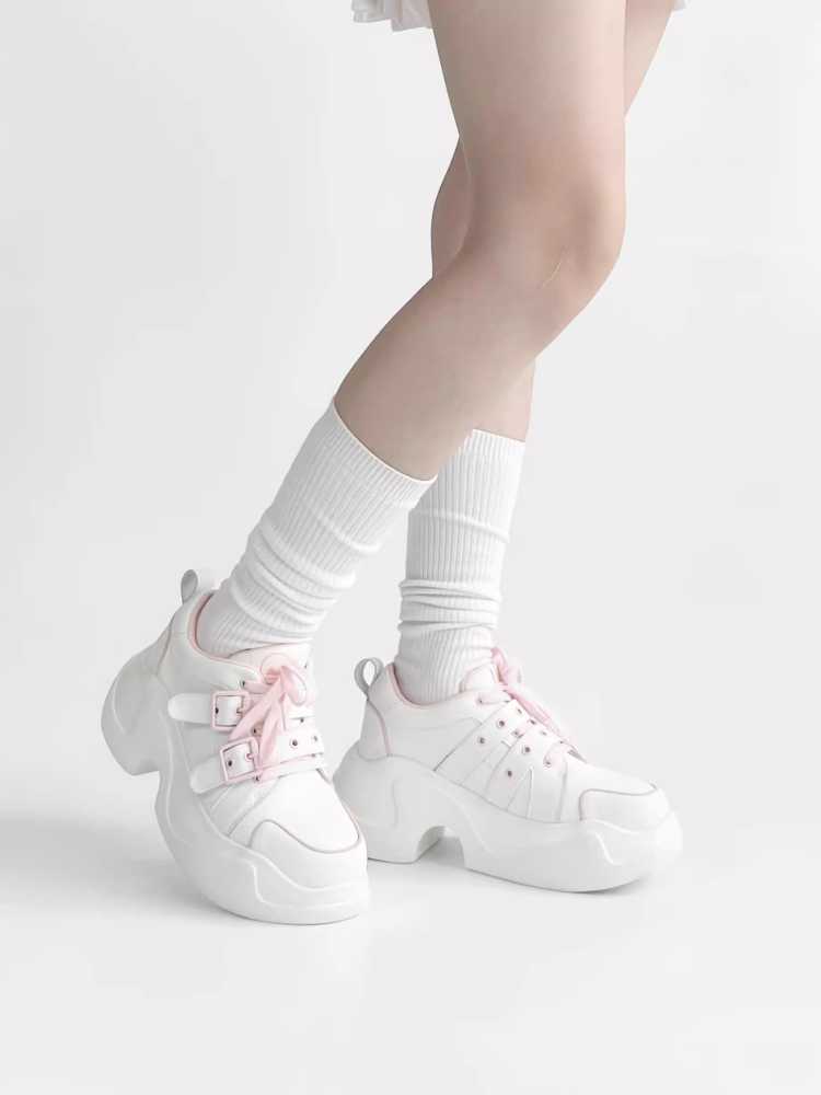 Casual platform sneakers