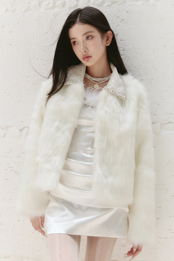 Delicate Plush Faux Fur Coat