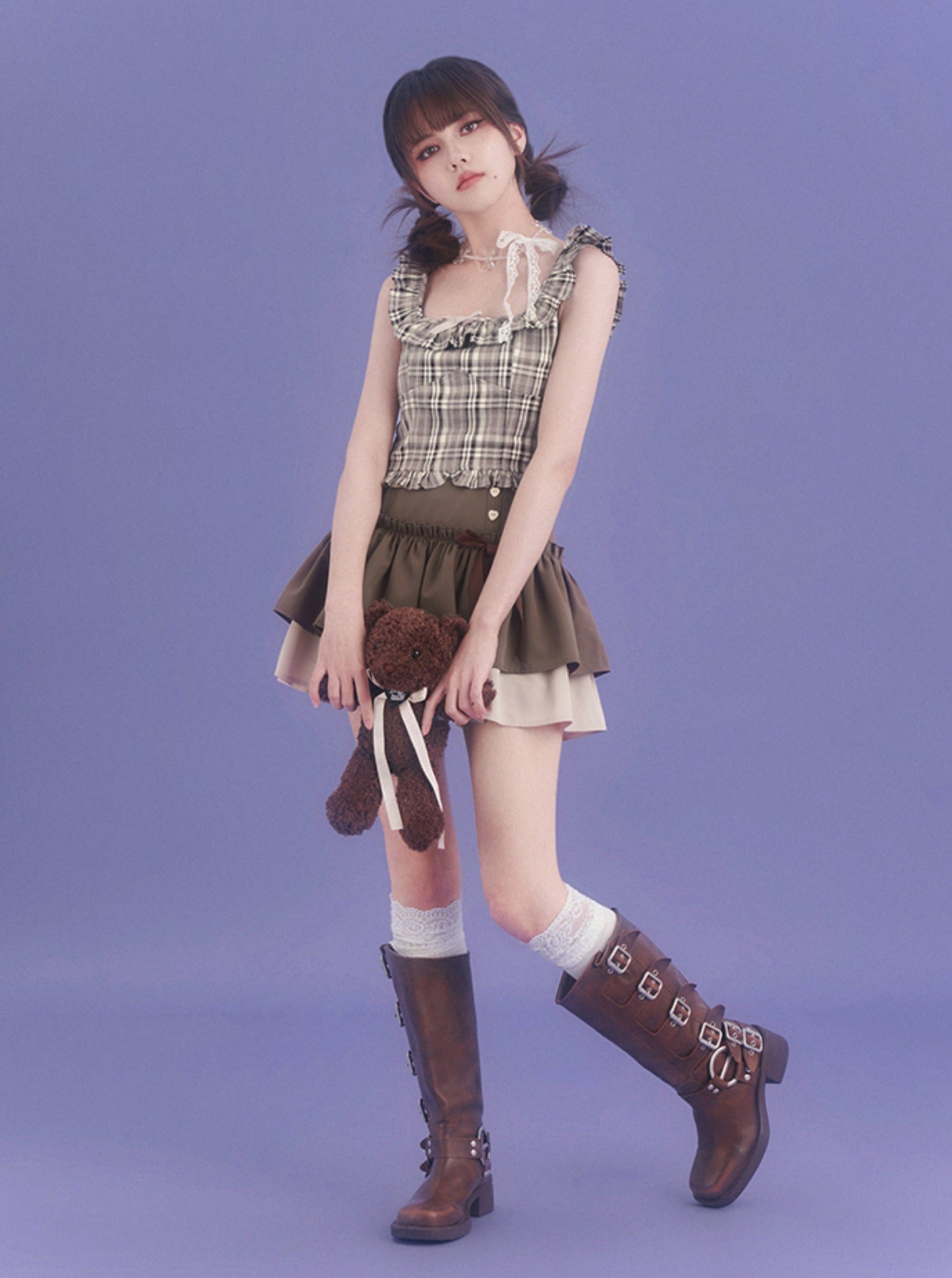 Age-Reducing Plaid Sleeveless Suspenders Top