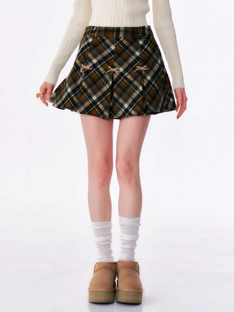 A-line plaid skirt