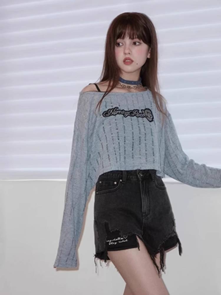 Grey short knit top