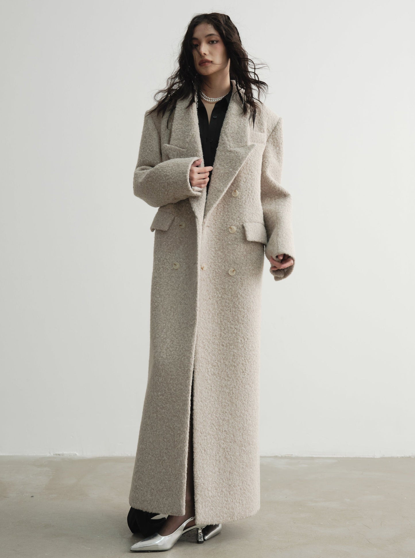 Grainy texture woolen long coat