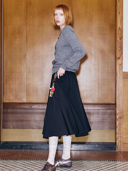 Loose umbrella skirt