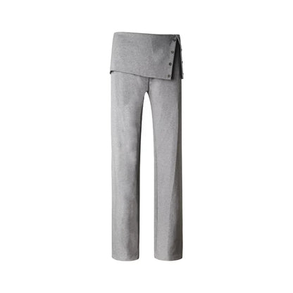 Strickhose mit Schlitz, die die Hüfte bedeckt