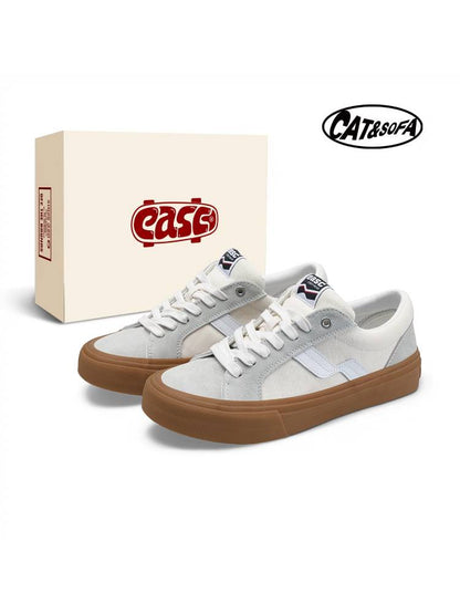 Casual canvas shoes