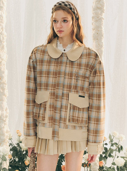 Checked wool coat and versatile pleated skirt set