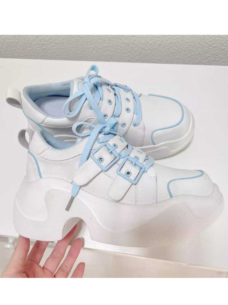 Casual platform sneakers