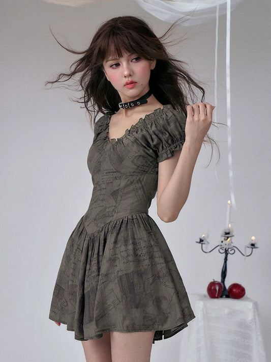 Cool V-neck pleated dress