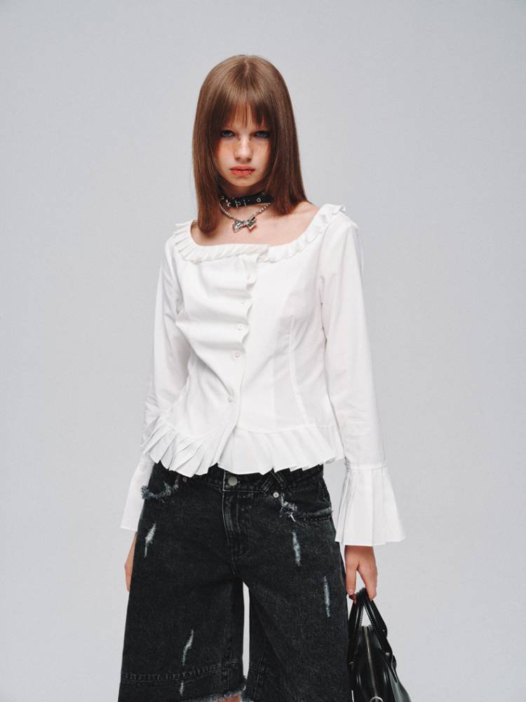 Pleated lace shirt