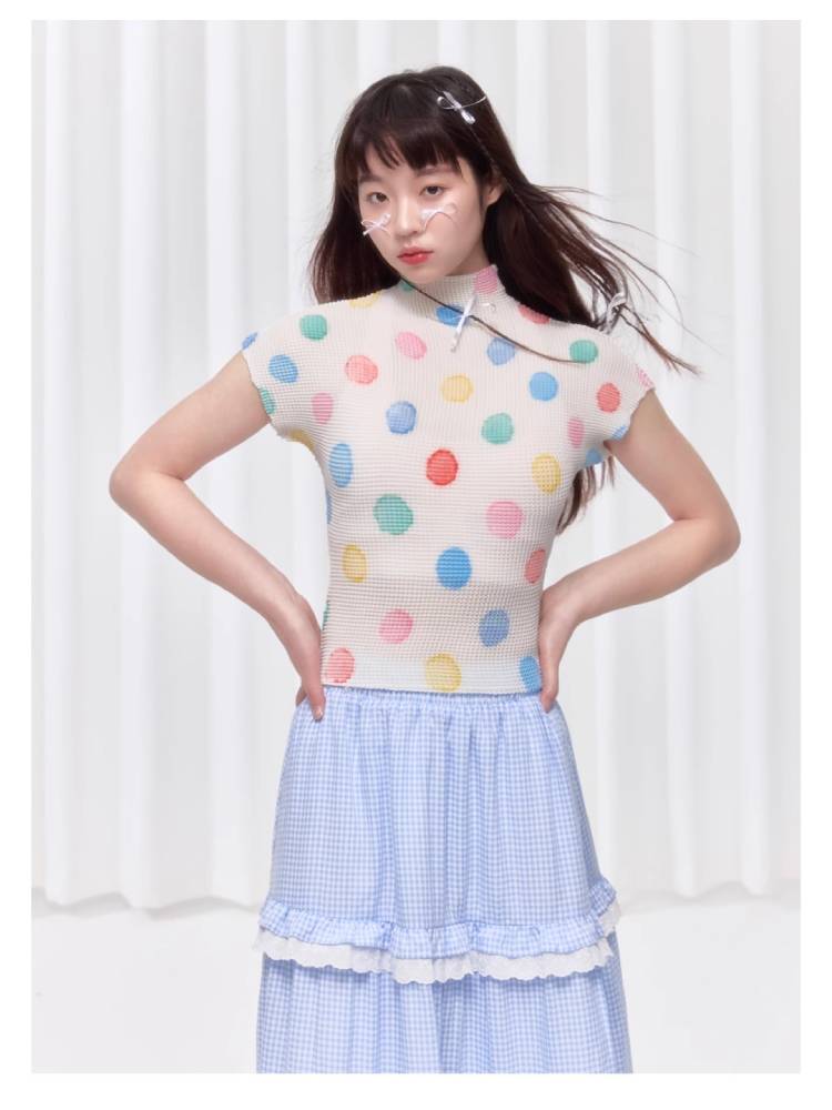 Colorful polka dot T-shirt