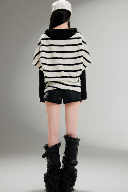 Striped Bat-Sleeve Loose Knit Top