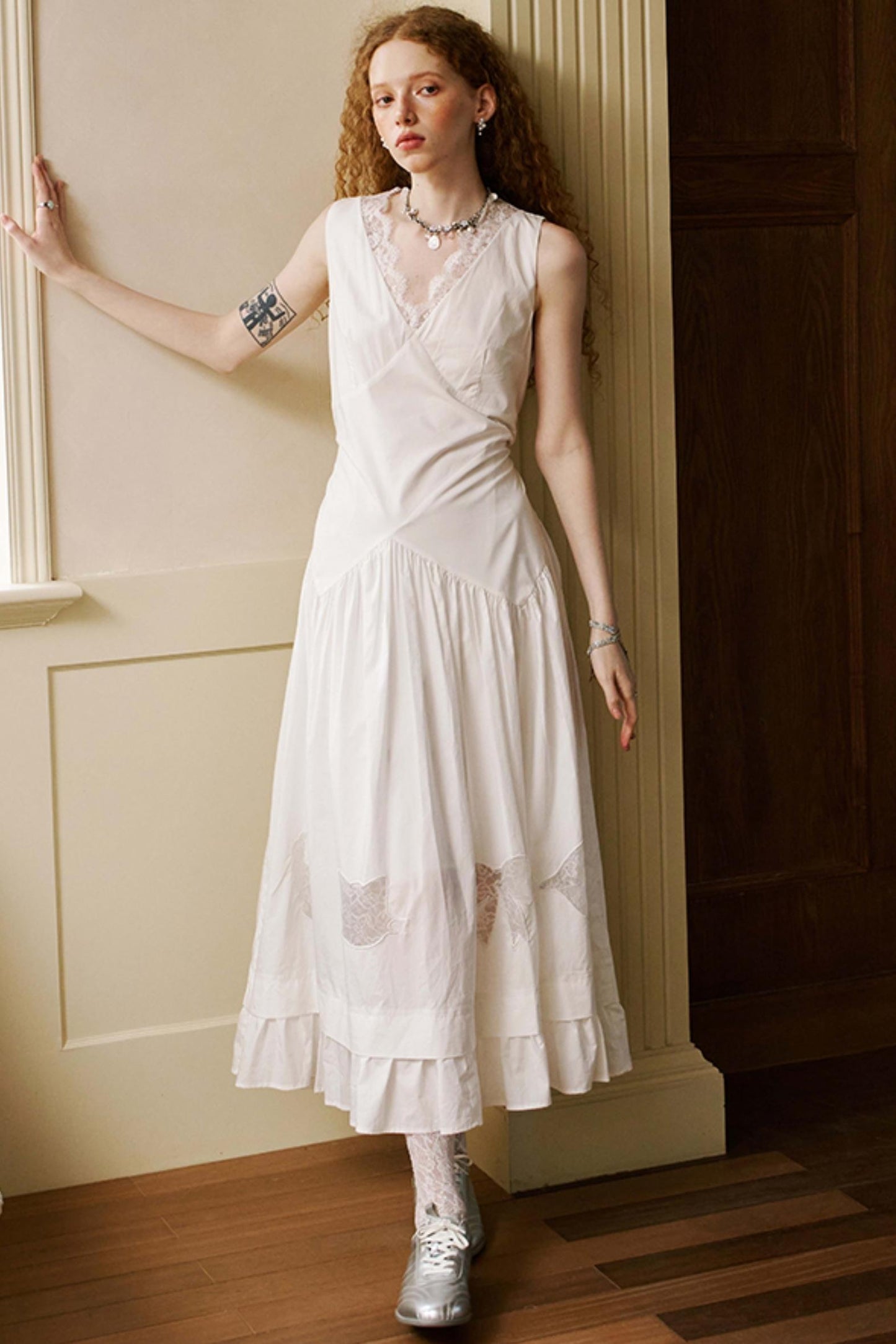 Elegant Lace V-Neck Dress