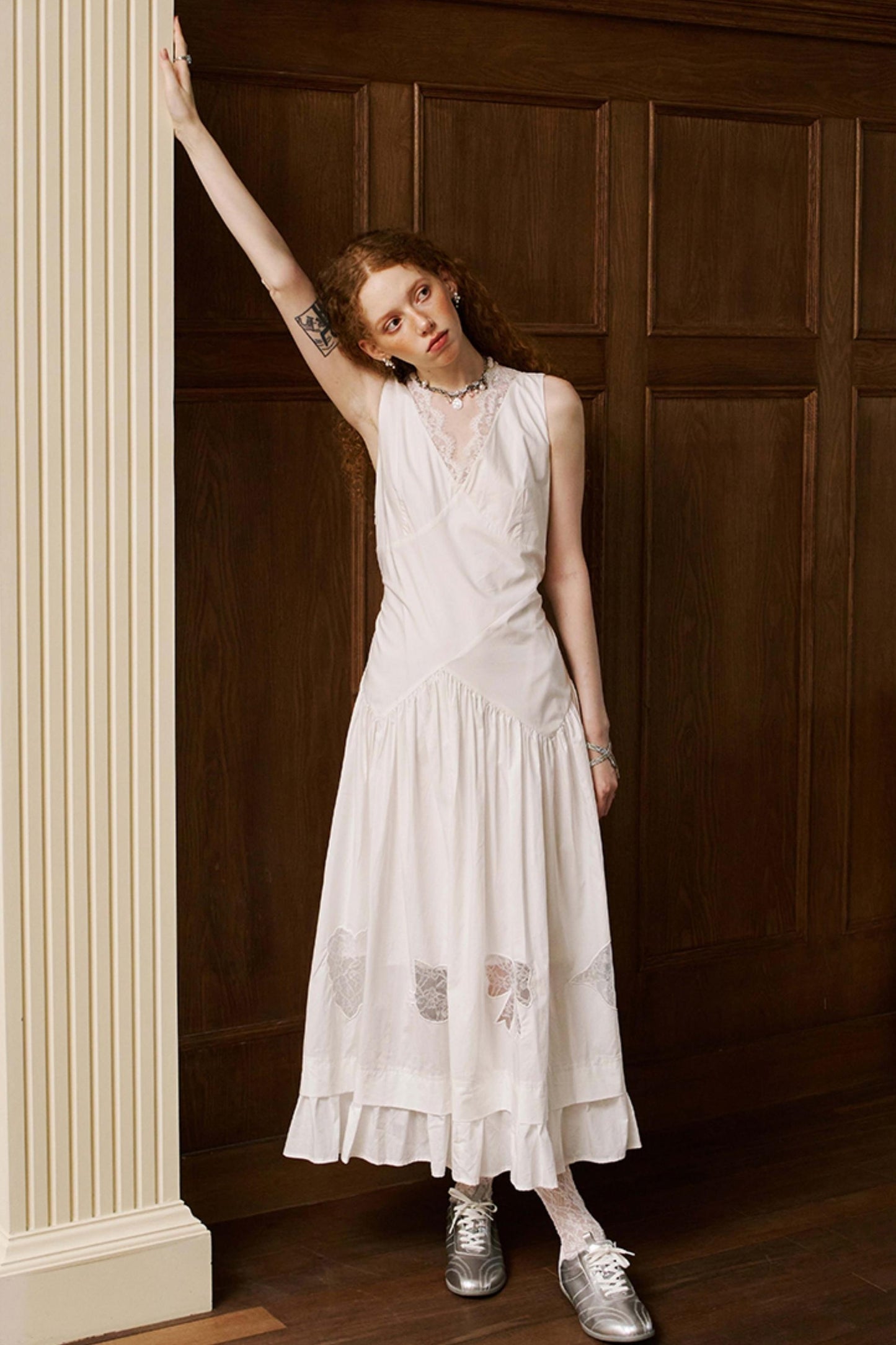 Elegant Lace V-Neck Dress